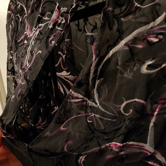 White House Black Market Sheer Black blouse size 4P - Picture 6 of 7